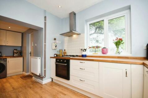 KITCHEN 02.jpg