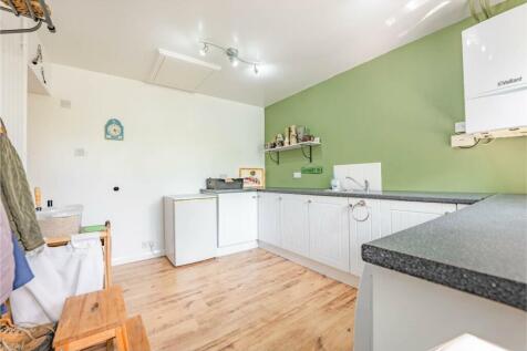 UTILITY ROOM 02.jpg