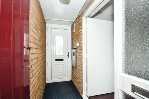 SIDE PORCH 02.jpg