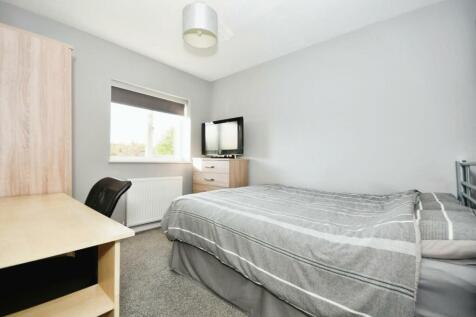 BEDROOM 3.jpg