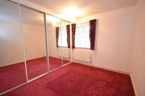 BEDROOM 1.JPG