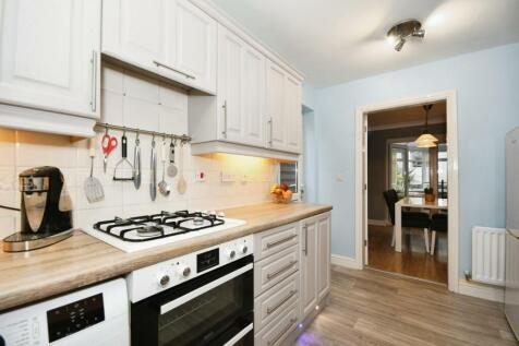KITCHEN 03.jpg