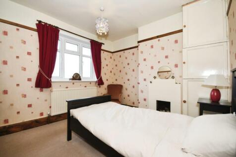 BEDROOM 2 02.jpg