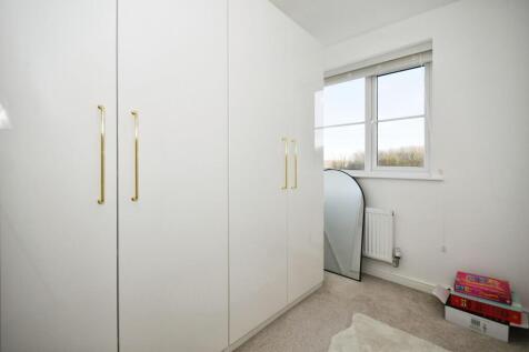 BEDROOM 3.jpg