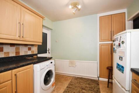 KITCHEN 02.jpg