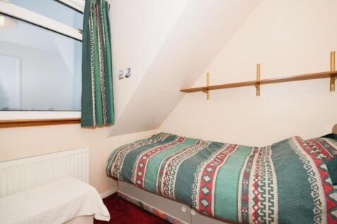BEDROOM 3.jpg