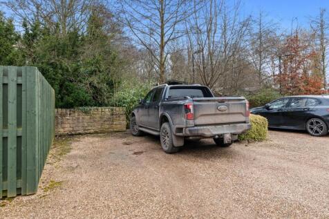 PARKING 01.jpg