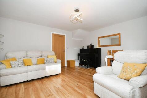 LOUNGE 03.jpg