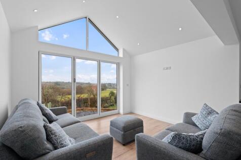 SITTING AREA 01.jpg