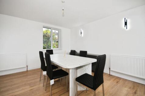 12 DINING ROOM.jpg