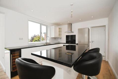 15 KITCHEN 04.jpg