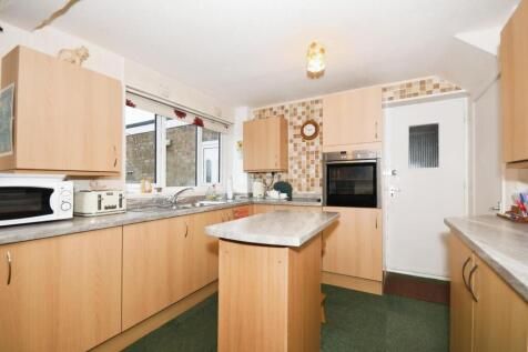 KITCHEN 02.jpg