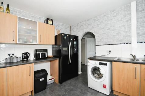 KITCHEN 03.jpg