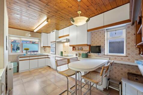 KITCHEN 05.jpg