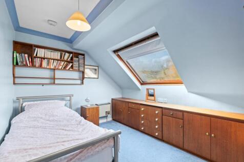 BEDROOM 2 03.jpg