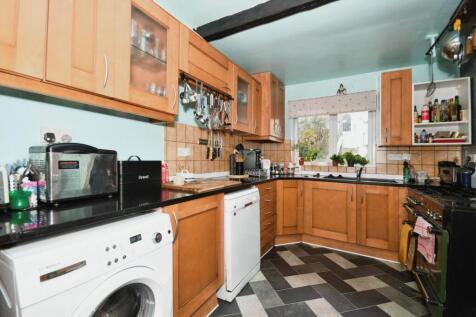 KITCHEN 01.jpg