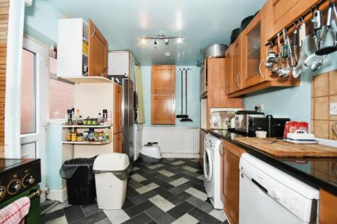 KITCHEN 02.jpg
