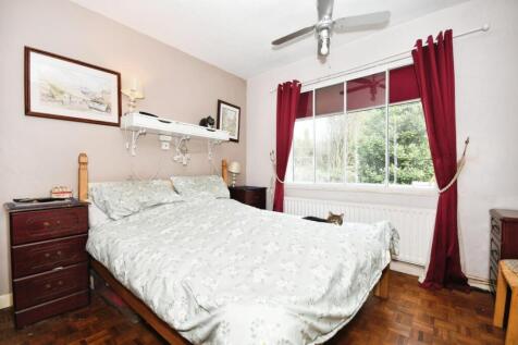 BED 2.jpg