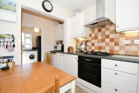 KITCHEN 01.jpg