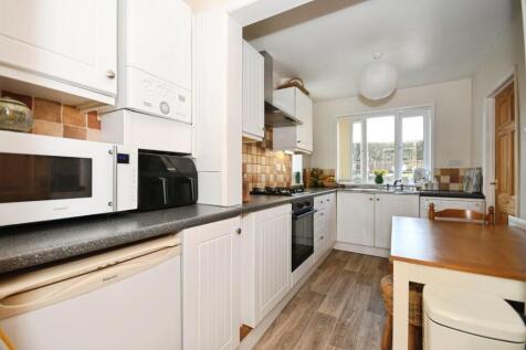 KITCHEN 03.jpg