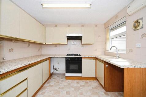KITCHEN 02.jpg