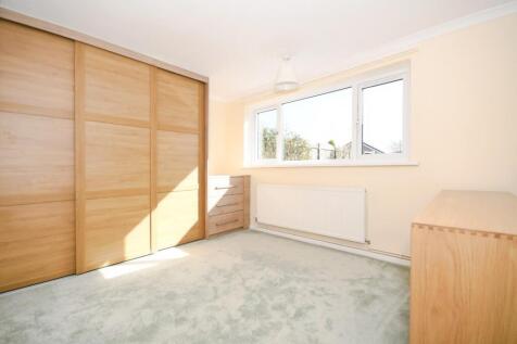 BEDROOM 1.jpg