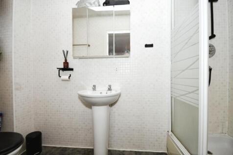 EN SUITE.jpg