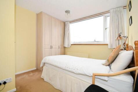 BEDROOM 2.jpg
