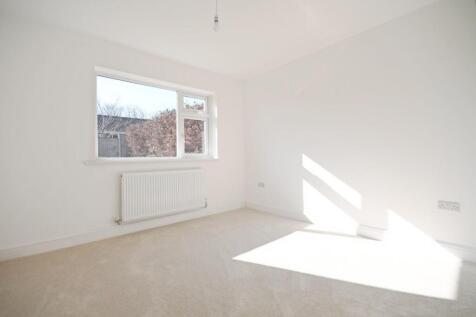 BEDROOM 2 02.jpg