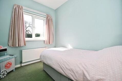 BEDROOM 4.jpg
