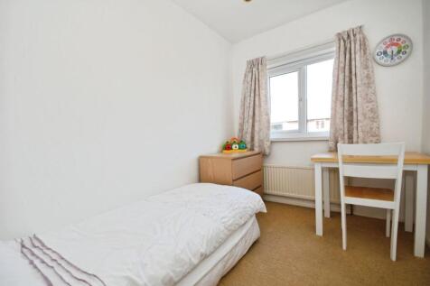 BEDROOM 5.jpg