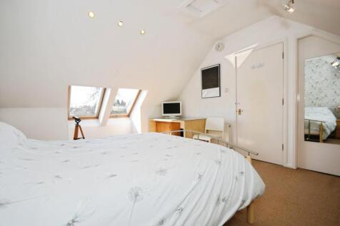 BEDROOM 2 02.jpg