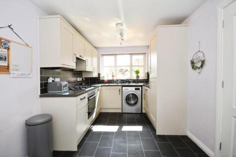 KITCHEN.jpg