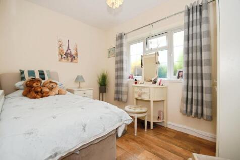 BEDROOM 3.jpg