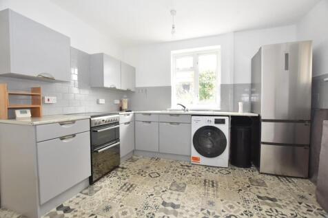 Kitchen 1.JPG