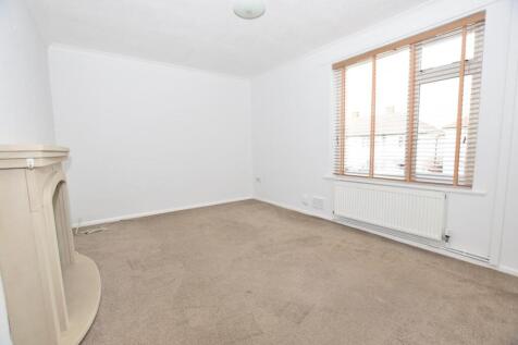 Living room 1.JPG