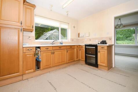 KITCHEN 01.jpg