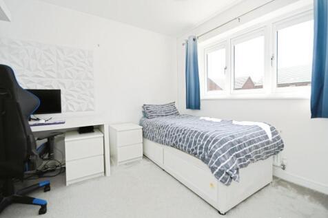 BEDROOM 3.jpg