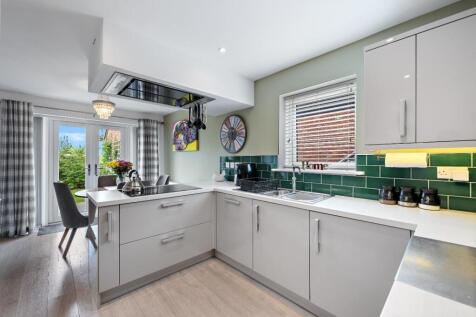 KITCHEN 04.jpg