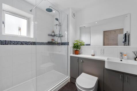 EN SUITE.jpg