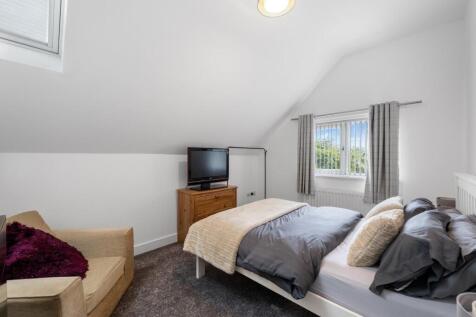 BEDROOM 2 03.jpg