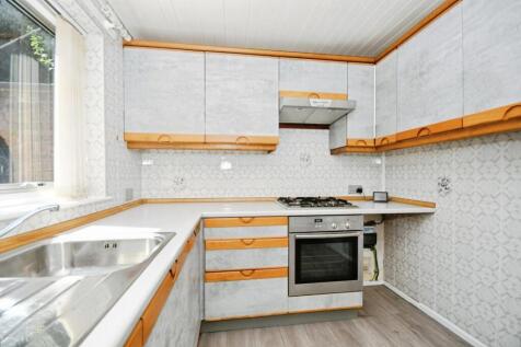 KITCHEN 02.jpg