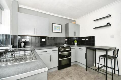 KITCHEN 03.jpg