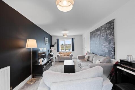 LOUNGE 02.jpg