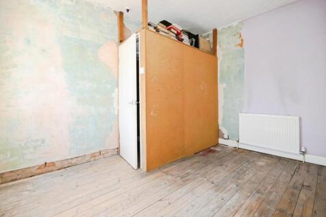 BEDROOM 3 03.jpg