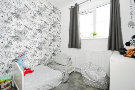 BEDROOM 4.jpg