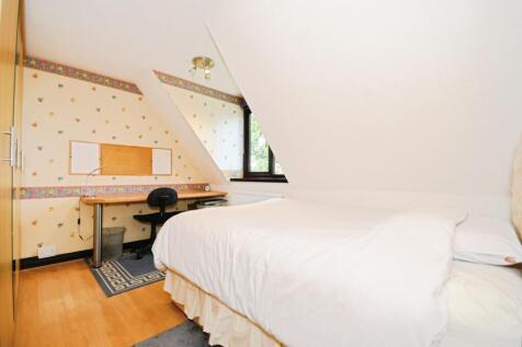 BEDROOM 2.jpg