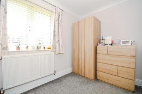 BED 3 02.jpg