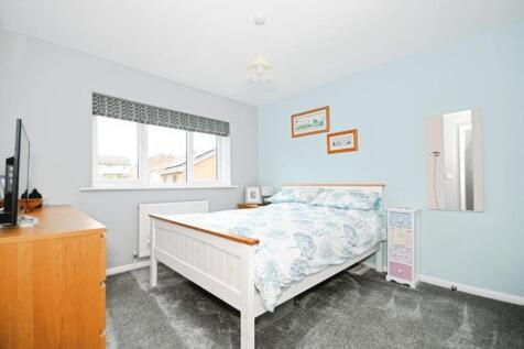 BEDROOM 2.jpg