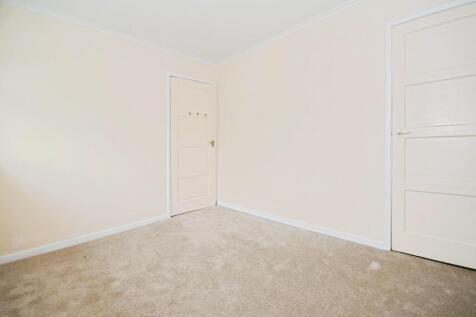 BEDROOM 2 02.jpg
